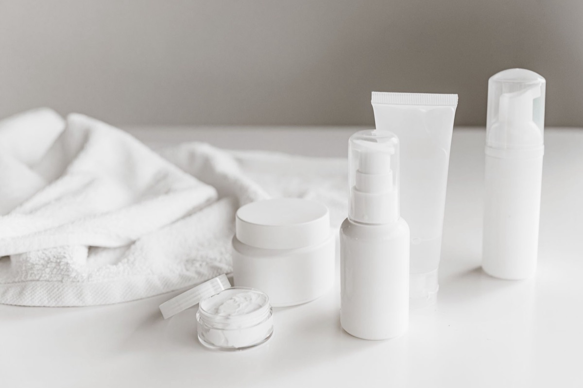 Produits de soins de la peau coréens pour l'apparence idole